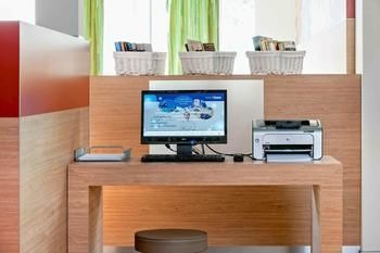 Hotel Motel One Berlin-dreilinden
