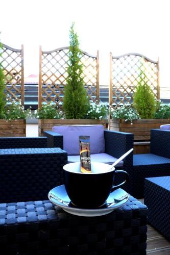 Irin Hotel