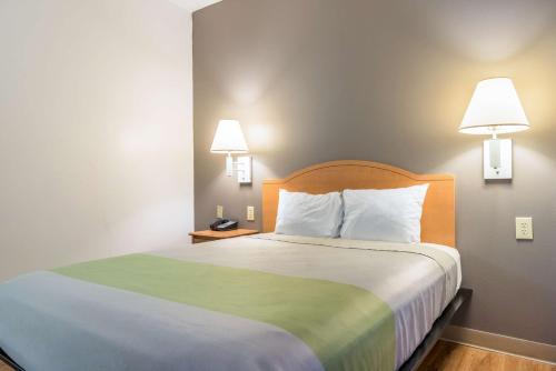 Hotel Studio 6 Sulphur
