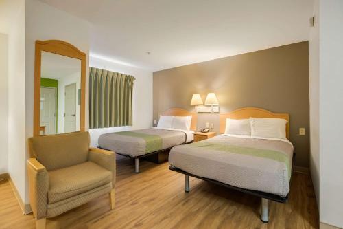 Hotel Studio 6 Sulphur