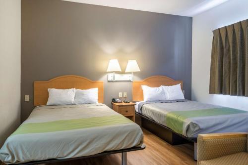 Hotel Studio 6 Sulphur