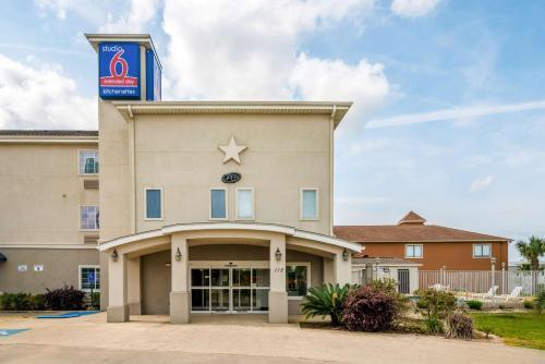 Hotel Studio 6 Sulphur