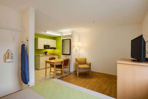 Hotel Studio 6 Sulphur