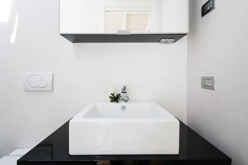 Apartment 23