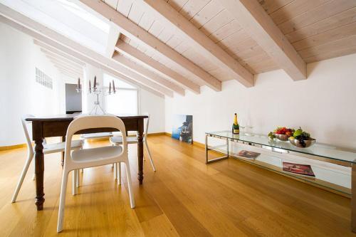 Apartment 23