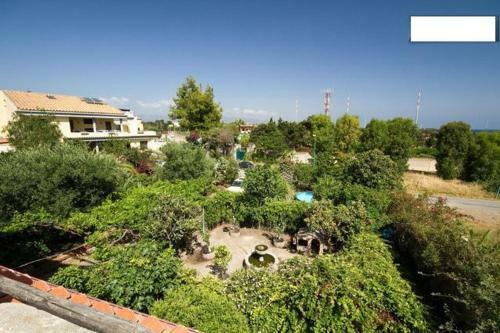 Apartamento Trilocale Margine Rosso
