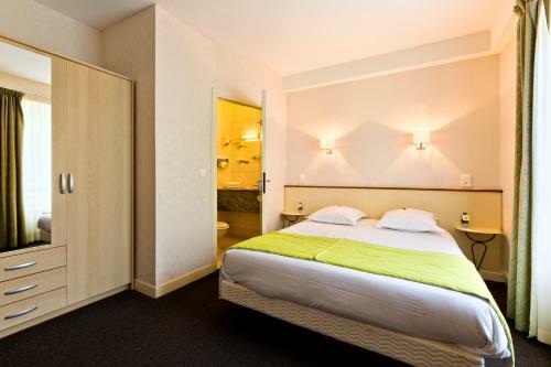 Hotel Logis H�tel De La Paix