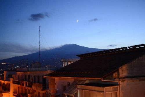 Gianni House Backpackers Hostel