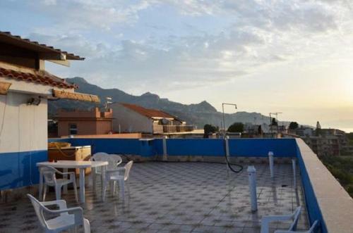 Gianni House Backpackers Hostel