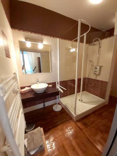 Hostal Maison D'h�tes Le Ch�teau De Puxe