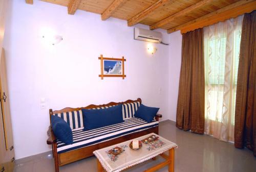 Hostal Aiolos House