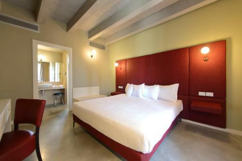 Hostal La Boheme Chambres