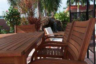 Motel Hibiscus Suites