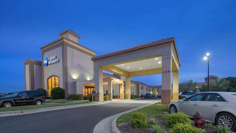 Best Western Roanoke Rapids Hotel & Suites