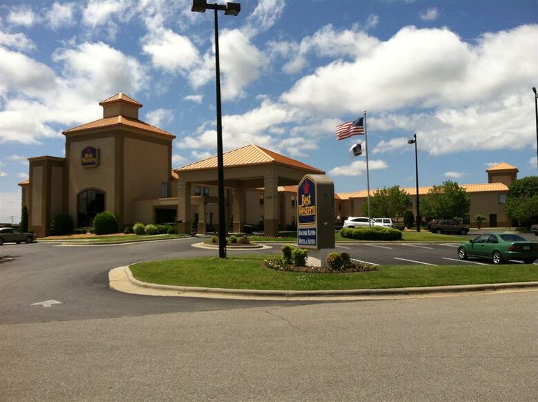 Best Western Roanoke Rapids Hotel & Suites
