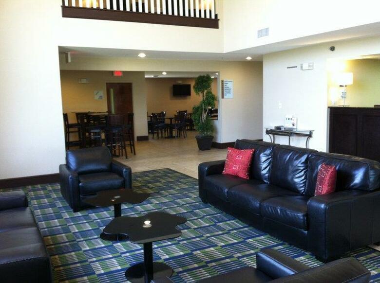 Best Western Roanoke Rapids Hotel & Suites