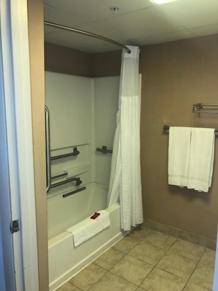 Best Western Roanoke Rapids Hotel & Suites