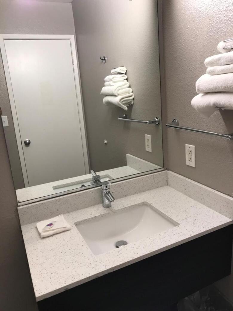 Motel 6 Fort Wayne