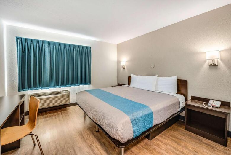 Motel 6 Fort Wayne