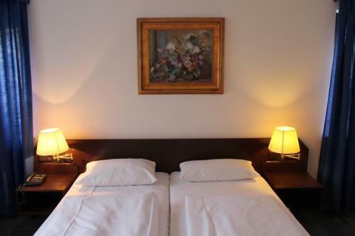 Hotel Astoria Am Urachplatz