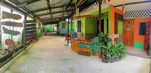 Albergue Caribbean Flavors Backpackers