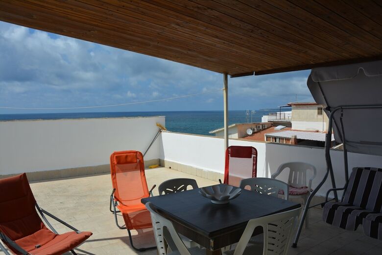 Hostal Case Vacanza Trappetodavivere