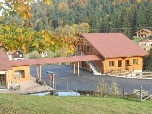 Hotel Auberge Du Saut Des Cuves