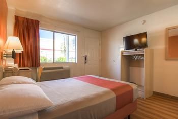 Motel 6 San Bernardino South