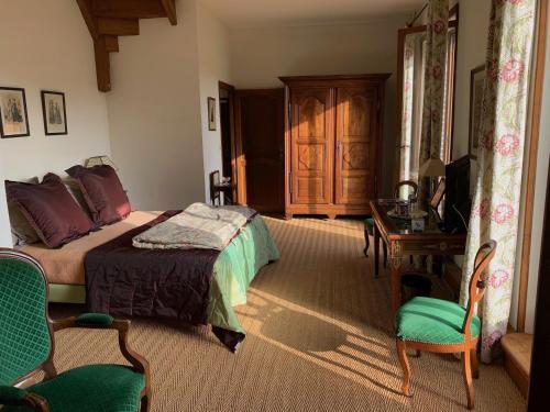Bed & Breakfast Ch�teau D'argeronne "le Pommier Doux"