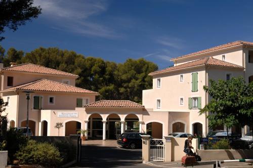 Aparthotel Aryana