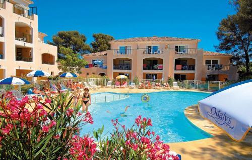 Aparthotel Aryana