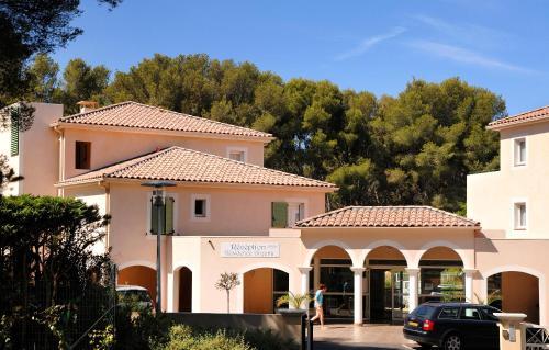 Aparthotel Aryana
