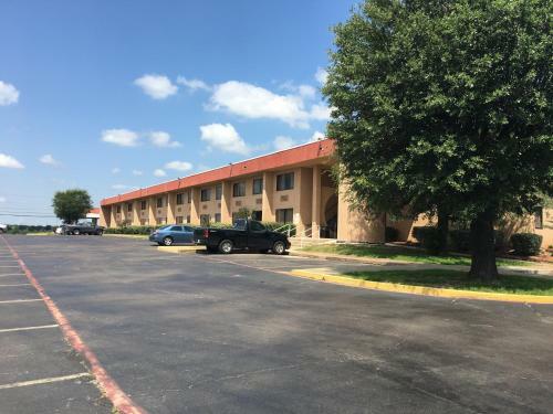 Motel Quality Inn & Suites Sherman