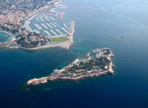 Hotel Delos - Ile De Bendor