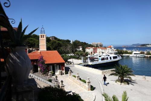Hotel Delos - Ile De Bendor