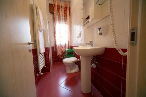 Hostal Appartamenti Sottomarina Carla