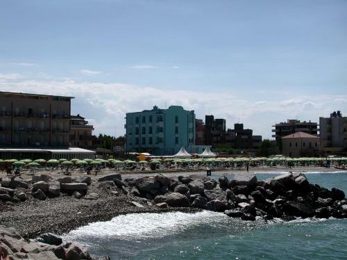 Hotel Iones