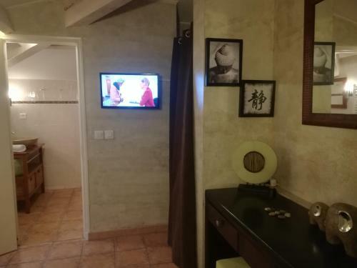 Bed & Breakfast Chambres D'h�tes "bastide De La Brague"
