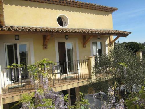 Bed & Breakfast Chambres D'h�tes "bastide De La Brague"