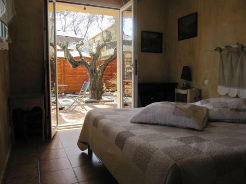 Bed & Breakfast Chambres D'h�tes "bastide De La Brague"