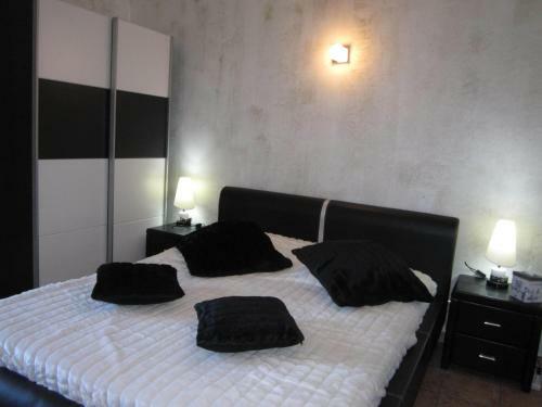 Bed & Breakfast Chambres D'h�tes "bastide De La Brague"