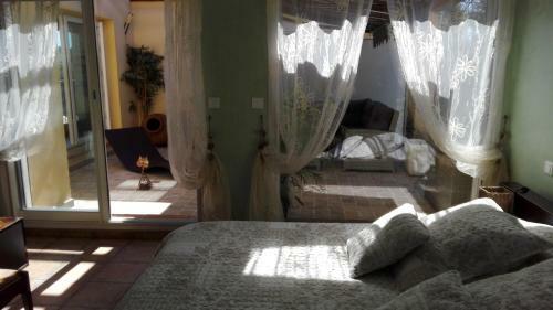Bed & Breakfast Chambres D'h�tes "bastide De La Brague"