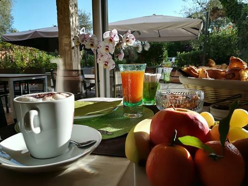 Bed & Breakfast Chambres D'h�tes "bastide De La Brague"