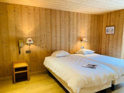 Hotel L'arveyron Open House