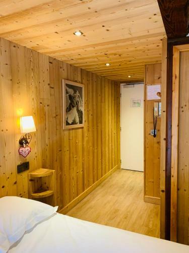 Hotel L'arveyron Open House