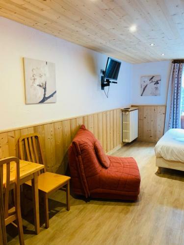 Hotel L'arveyron Open House