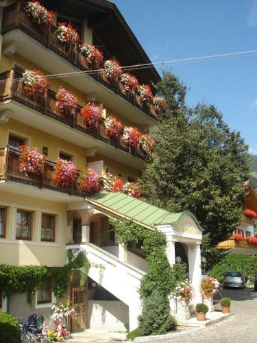 Aparthotel Piccolohotel Tempele Garni