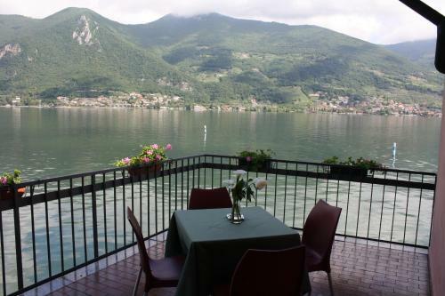 Hotel Albergo Ristorante Punta Dell'est