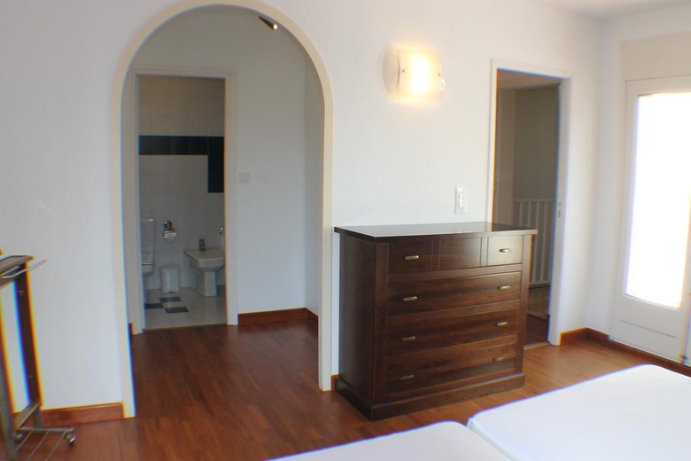 Agi Riu Segre Villa