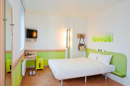 Hotel Ibis Budget Petite For�t
